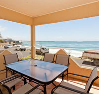 Avalon 2- uninterrupted views- almost on the beach - Airlie Beach Holiday