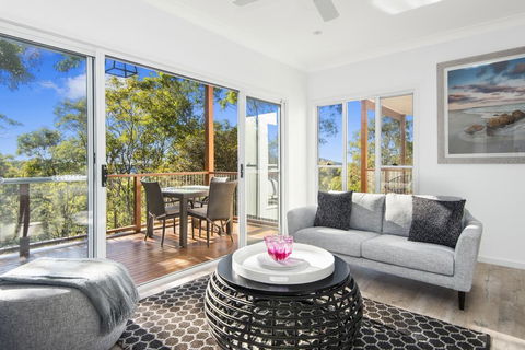 Avalon Tree House - Airlie Beach Holiday 0