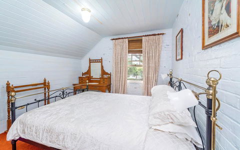 Azile 1875 Heritage Victorian Duplex - Airlie Beach Holiday 1