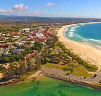 Azura Ocean View Holiday Apartment - Airlie Beach Holiday
