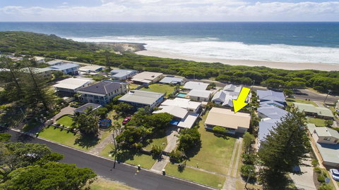 Bailey's Beach House - Airlie Beach Holiday 0
