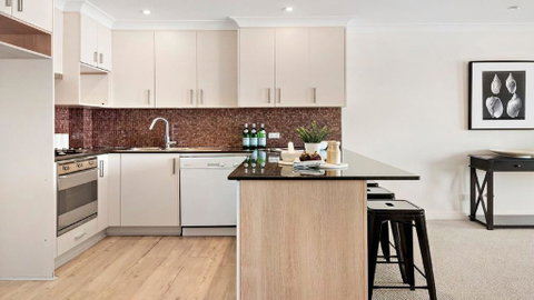 Balgowlah Executive Apartment - Airlie Beach Holiday 2