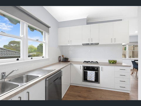 BALLARAT CLOSE 2 CBD + HOSPITAL+3BR HOME+NETFLIX + WiFi + Gift - Airlie Beach Holiday 3