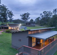 Barrington Riverside Cottages - Airlie Beach Holiday