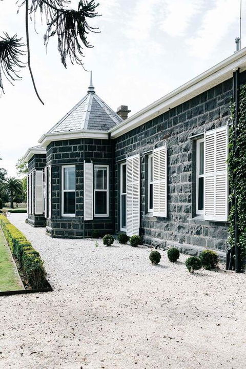 Barunah Plains Homestead - 10 Bedrooms - Sleeps 22 - Airlie Beach Holiday 2