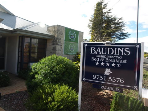 Baudins Of Busselton Bed And Breakfast - Airlie Beach Holiday 1