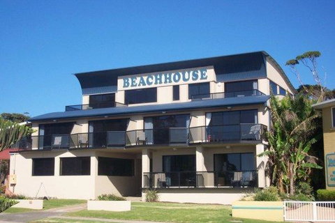 Beach House Mollymook - Airlie Beach Holiday 1