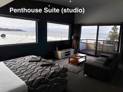 Beach House Mollymook - Airlie Beach Holiday 2