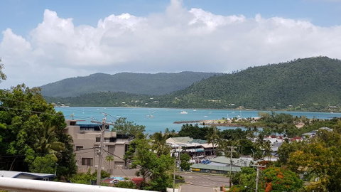 Beach House On Begley - Airlie Beach Central - Airlie Beach Holiday 3