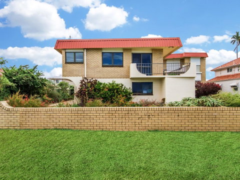 Beachfront Apt With Private Pool - Airlie Beach Holiday 0