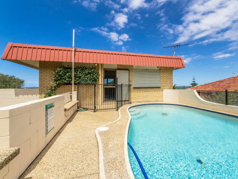 Beachfront Apt With Private Pool - Airlie Beach Holiday 2