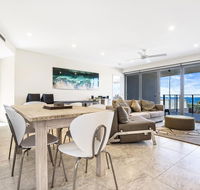 Beachfront Cabarita Apartment - Airlie Beach Holiday