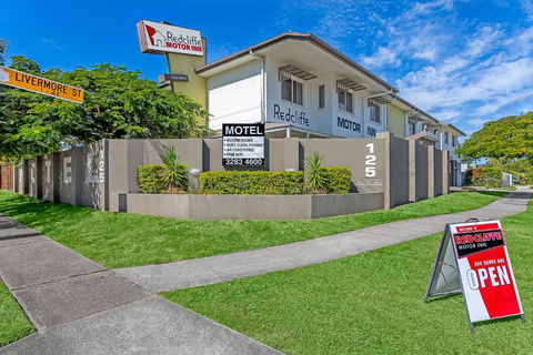 Redcliffe Motor Inn - Airlie Beach Holiday 0