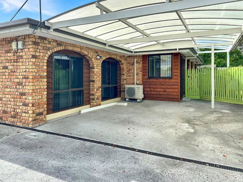 Reel Close! Walk To Everything. Sleeps 6 - Airlie Beach Holiday 0