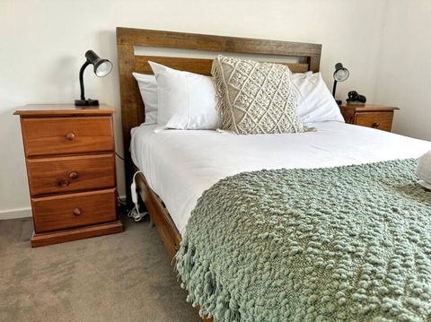 Reel Close! Walk To Everything. Sleeps 6 - Airlie Beach Holiday 2