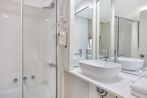 Renovated Stylish Studio - Airlie Beach Holiday 2