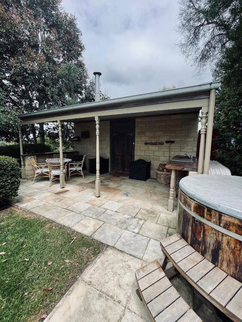 Rivendell Farm Estate - Airlie Beach Holiday 0