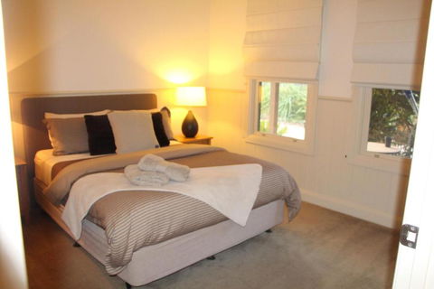 River Rock Cottage Centrally Located And Dog Friendly - Airlie Beach Holiday 1