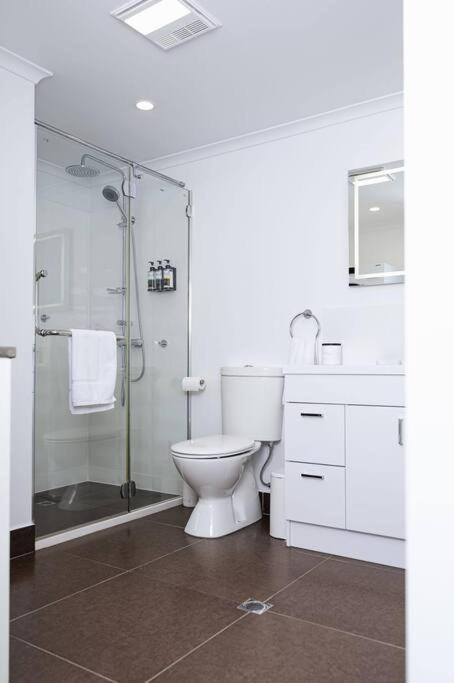 Salamanca Getaway Battery Point - Airlie Beach Holiday 3