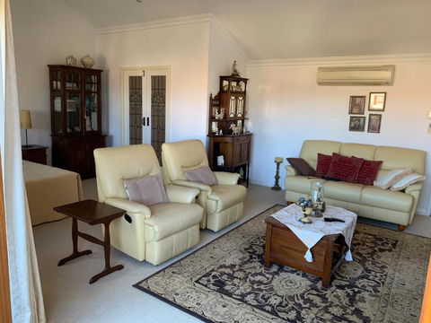 Room With A View - Airlie Beach Holiday 1