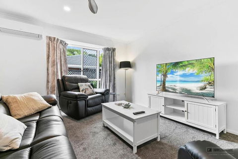 Rosella Rise! - Airlie Beach Holiday 3