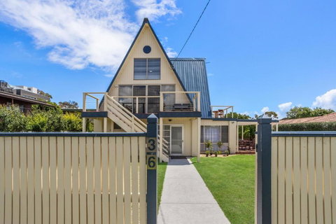 Rye Beach Chalet And Loft - Airlie Beach Holiday 0