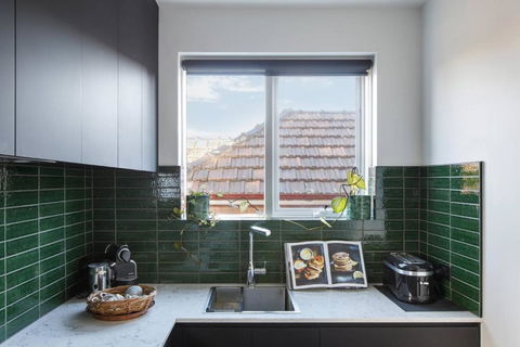 Sage Haven - Laidback St Kilda Beach Living - Airlie Beach Holiday 3