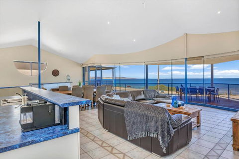 Sail Away - Aldinga Beach - C21 SouthCoast Holidays - Airlie Beach Holiday 3
