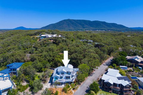 Salt Spray - Airlie Beach Holiday 1