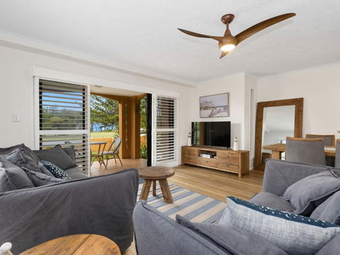 Salty Kisses On Marine Parade - Airlie Beach Holiday 2