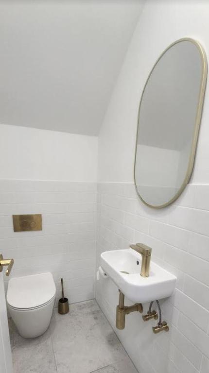 SALTY PALMS By The Sea - TWO - Airlie Beach Holiday 1