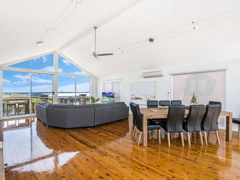 Saltys - Airlie Beach Holiday 0