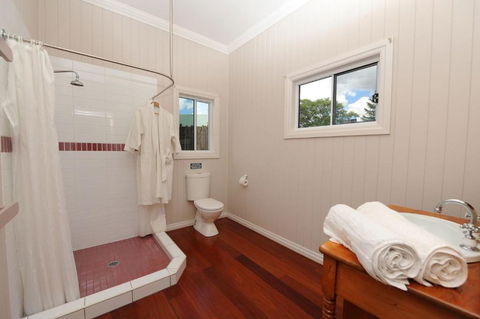 Samford Lakes - Airlie Beach Holiday 1