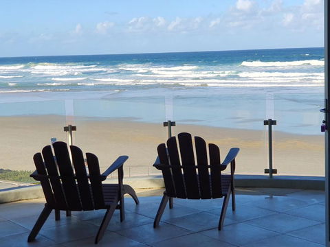 Sanbah-Surf, Views, Beach - Airlie Beach Holiday 0