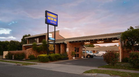 Sandhurst Motor Inn Bendigo - Airlie Beach Holiday 0