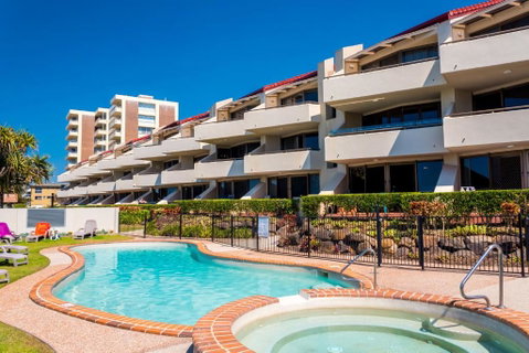 Sandrift Beachfront Apartments - Airlie Beach Holiday 0