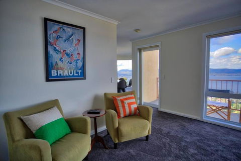 Sandy Bay Townhouse - Airlie Beach Holiday 1