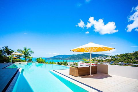 Seaviews At Searene, Spacious, Pool & Free WIFI - Airlie Beach Holiday 0