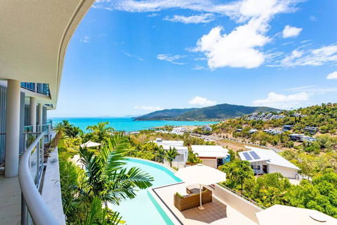 Seaviews At Searene, Spacious, Pool & Free WIFI - Airlie Beach Holiday 2