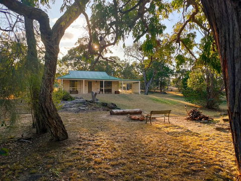 Severn River Cottages - Airlie Beach Holiday 0