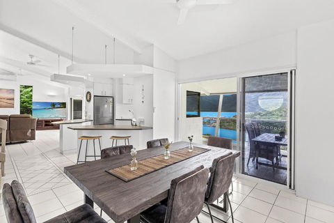 Shutehaven Hideaway - Airlie Beach Holiday 1