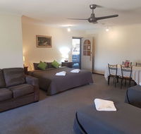 Beachport Motor Inn - Airlie Beach Holiday