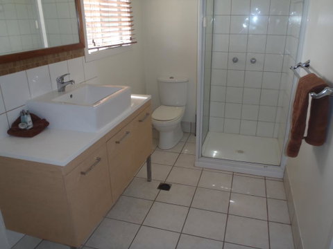 Beachside Holiday Units - Airlie Beach Holiday 1