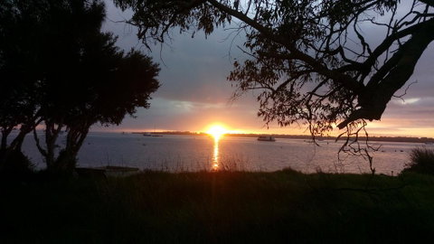 Beautiful, Peaceful Estuary Views, Five Star Quantity - Airlie Beach Holiday 2