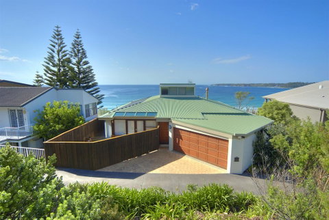 BEDARRA, MOLLYMOOK BEACH - Airlie Beach Holiday 1