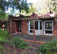 BEECHWOOD - SURF SIDE - Airlie Beach Holiday