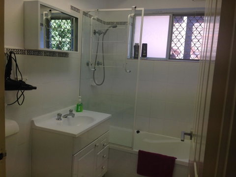 Bellevue Family Comforts, Amenities - Airlie Beach Holiday 2