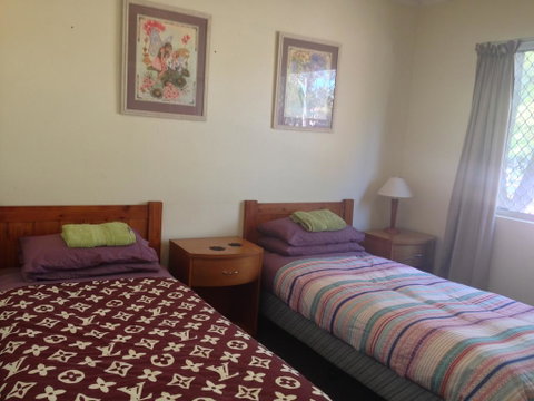 Bellevue Family Comforts, Amenities - Airlie Beach Holiday 1