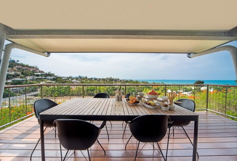 Bellevue Holiday Home - Airlie Beach - Airlie Beach Holiday 1