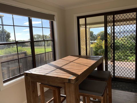 Berds Nest - Airlie Beach Holiday 0